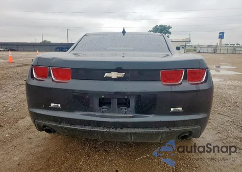 2011 Chevrolet Camaro Ls z USA, uszkodzony, nr VIN 2G1FA1ED3B9138402